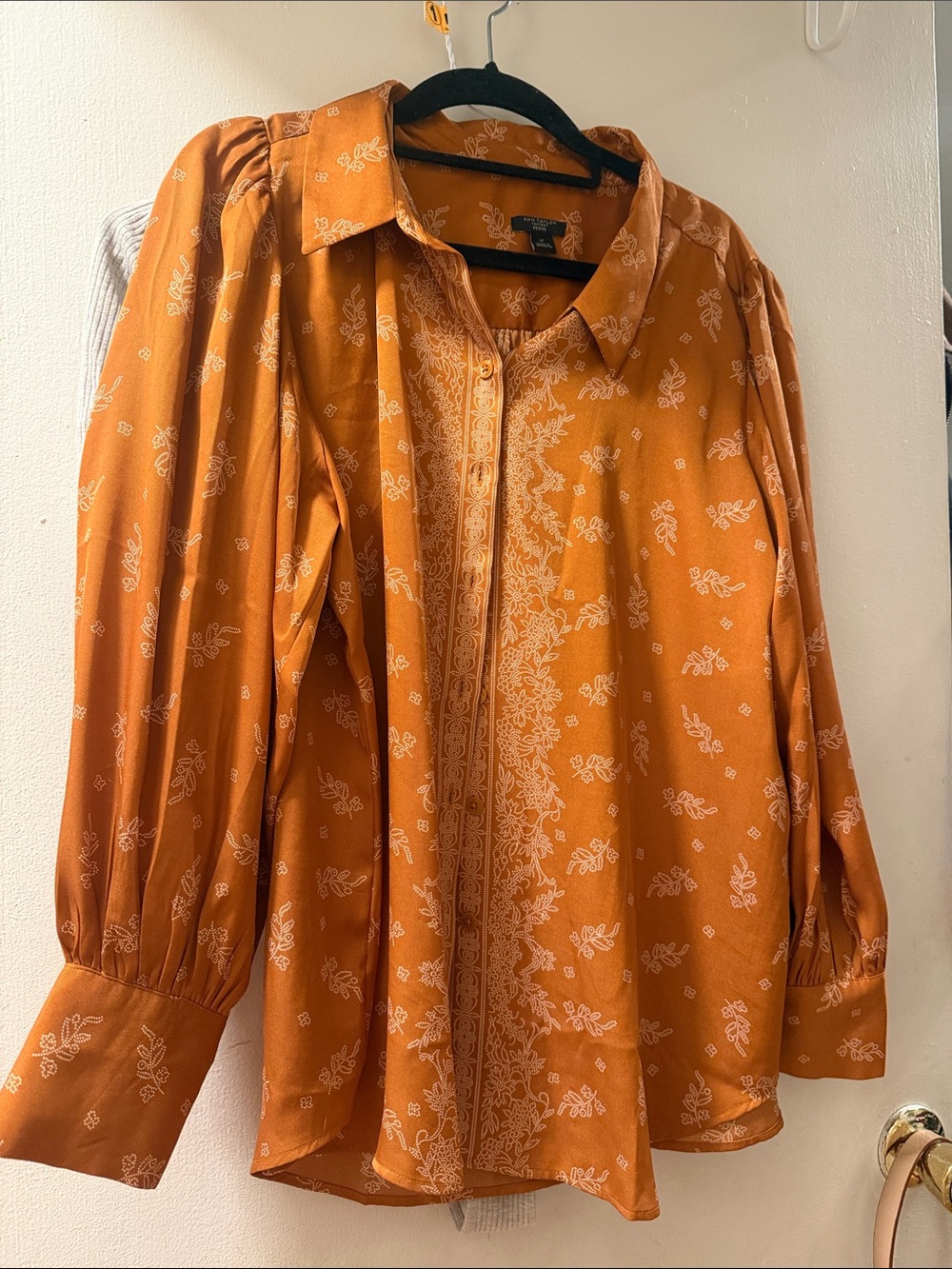 Women's Rust Floral Button-Front Shirt - Ann Taylor Factory Petite sz LP
